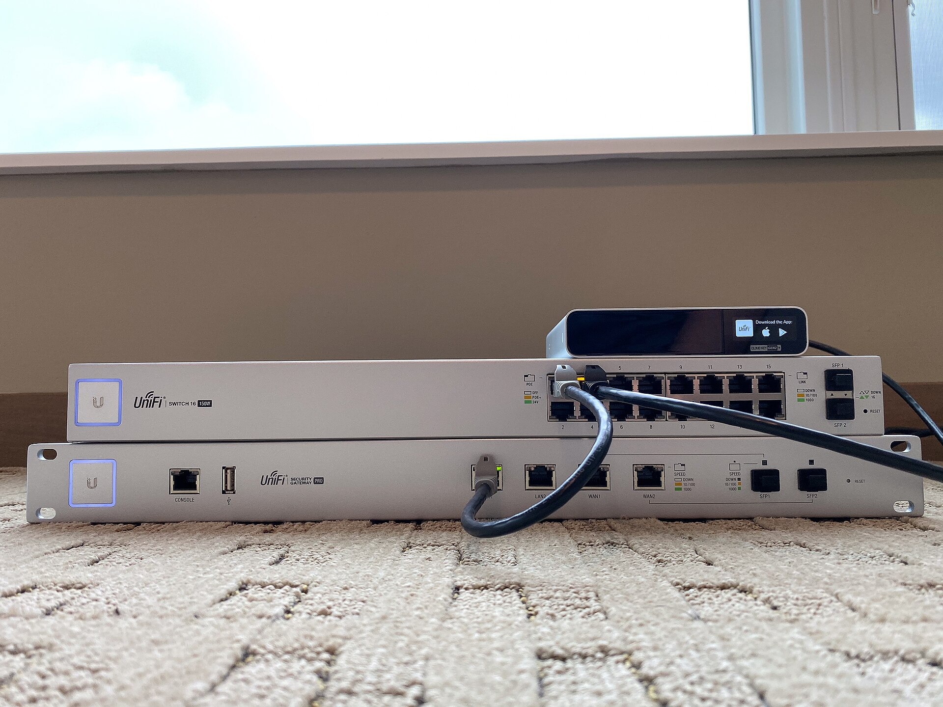 Коммутатор Ubiquiti UniFi.