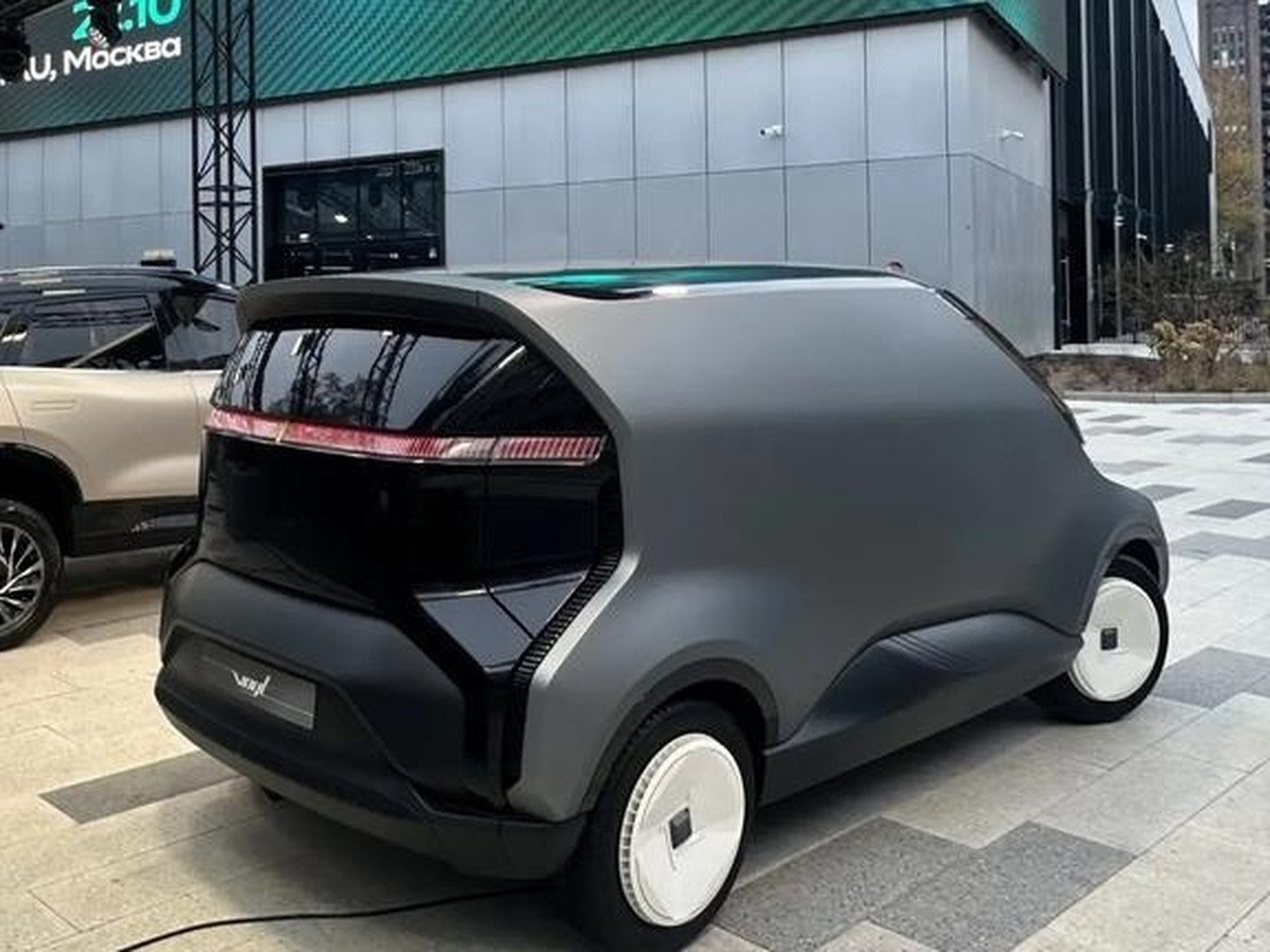 Voyt SUV