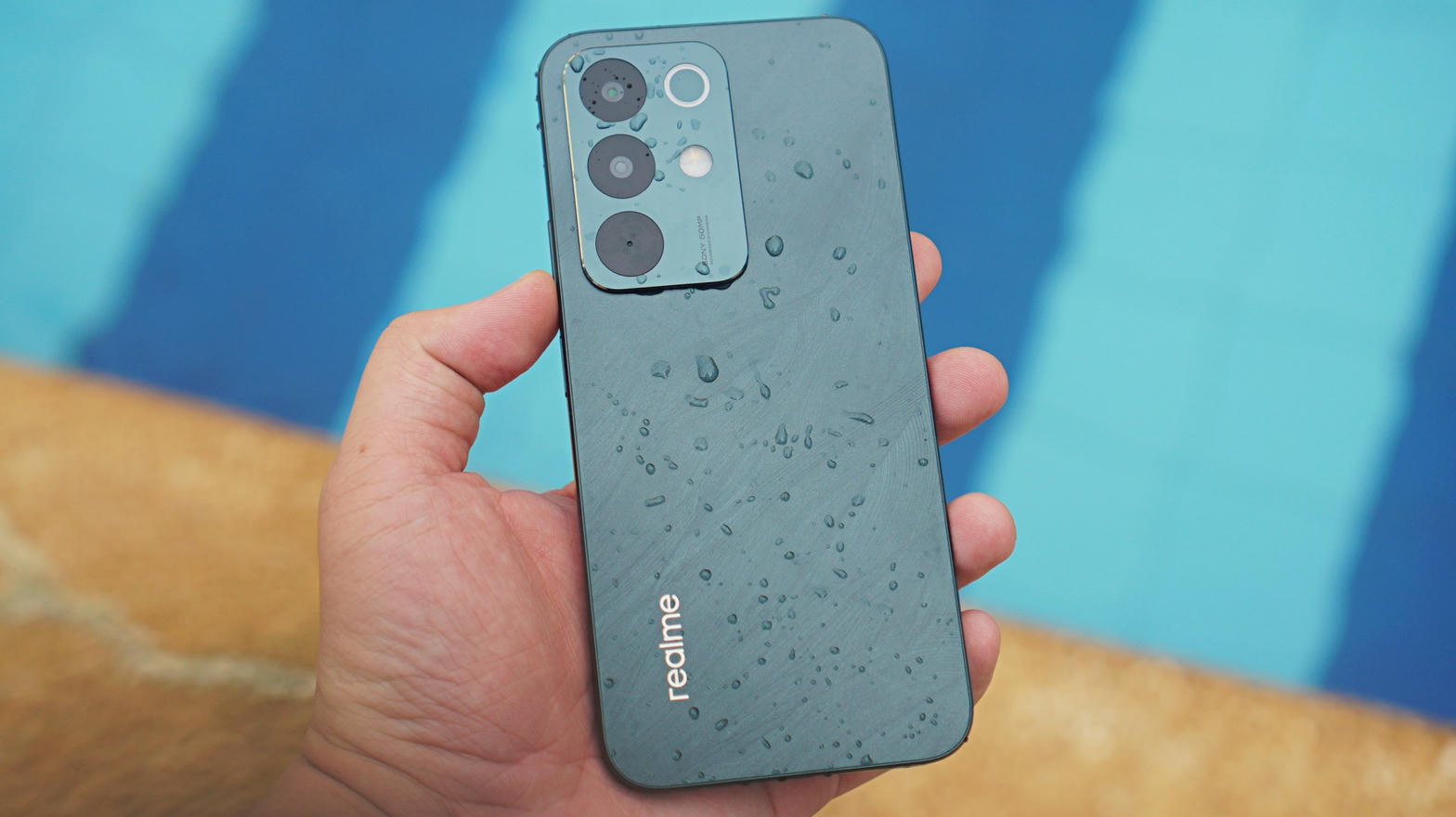 Realme C85, живой кадр