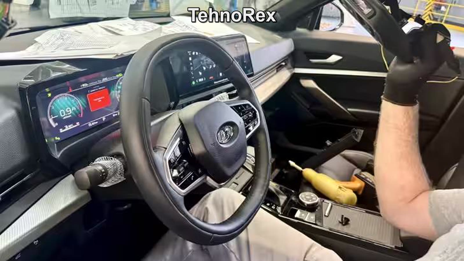 Кроссовер Lada Azimut на испытаниях