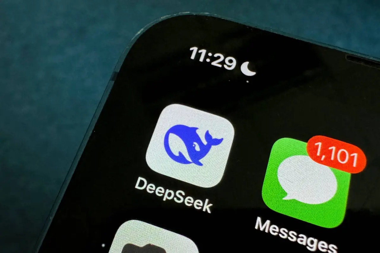 DeepSeek: офис
