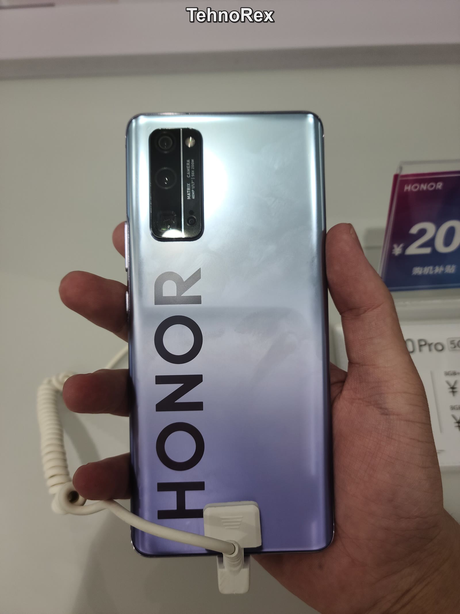 Honor X80 Pro Max живёт два дня без розетки. Камера — одна, и это компромисс