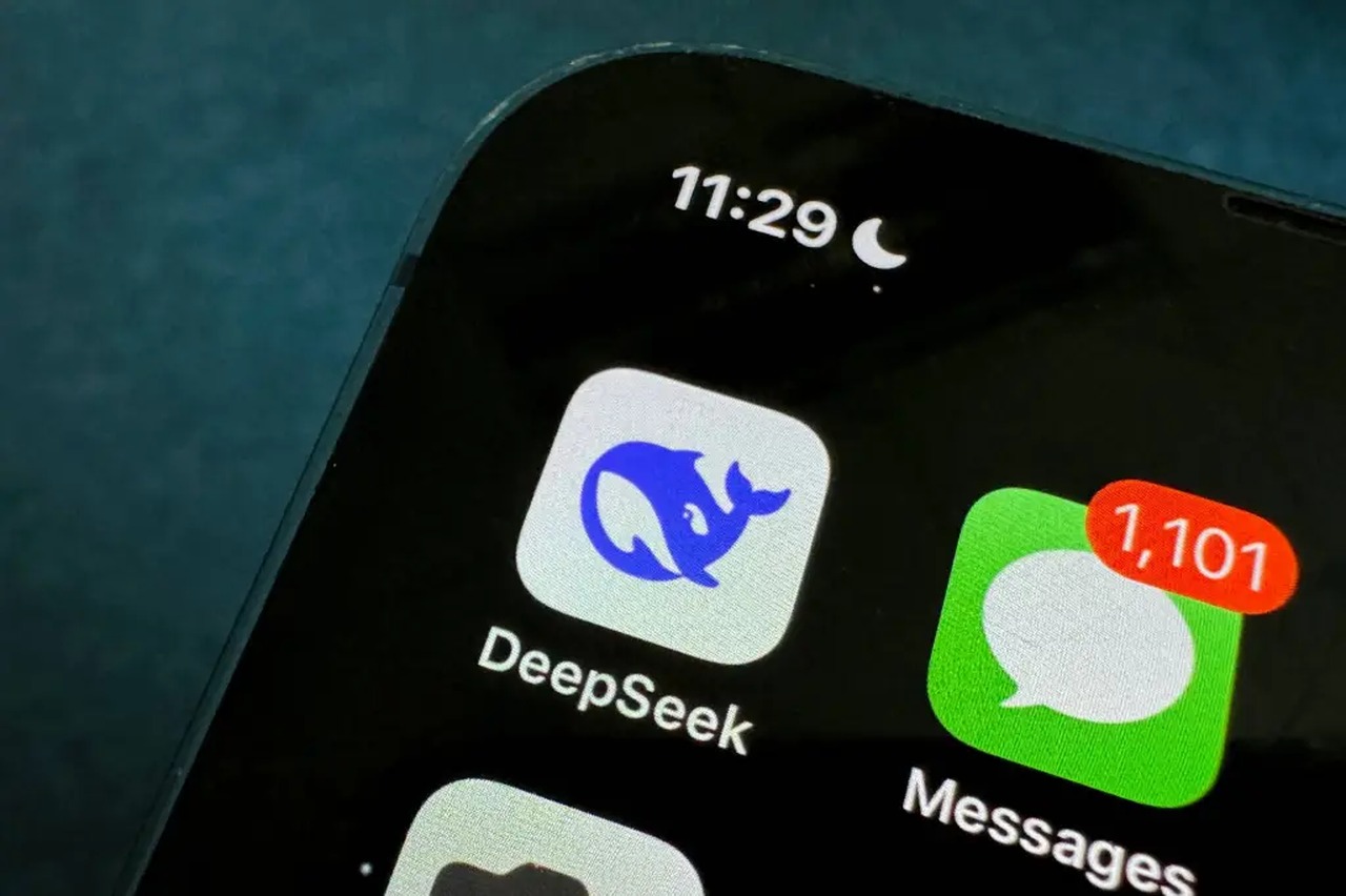 DeepSeek: инфраструктура