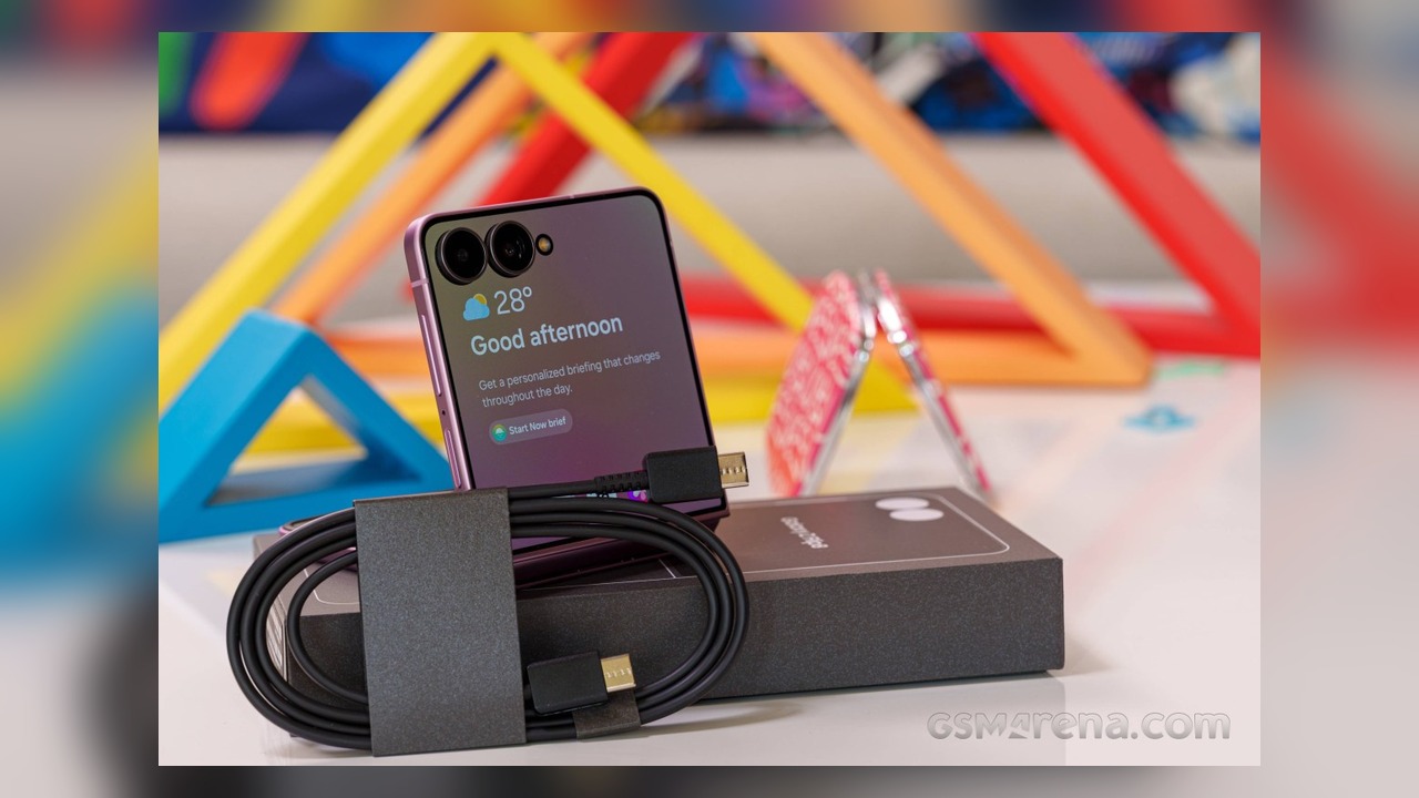 Galaxy Z Flip8: корпус