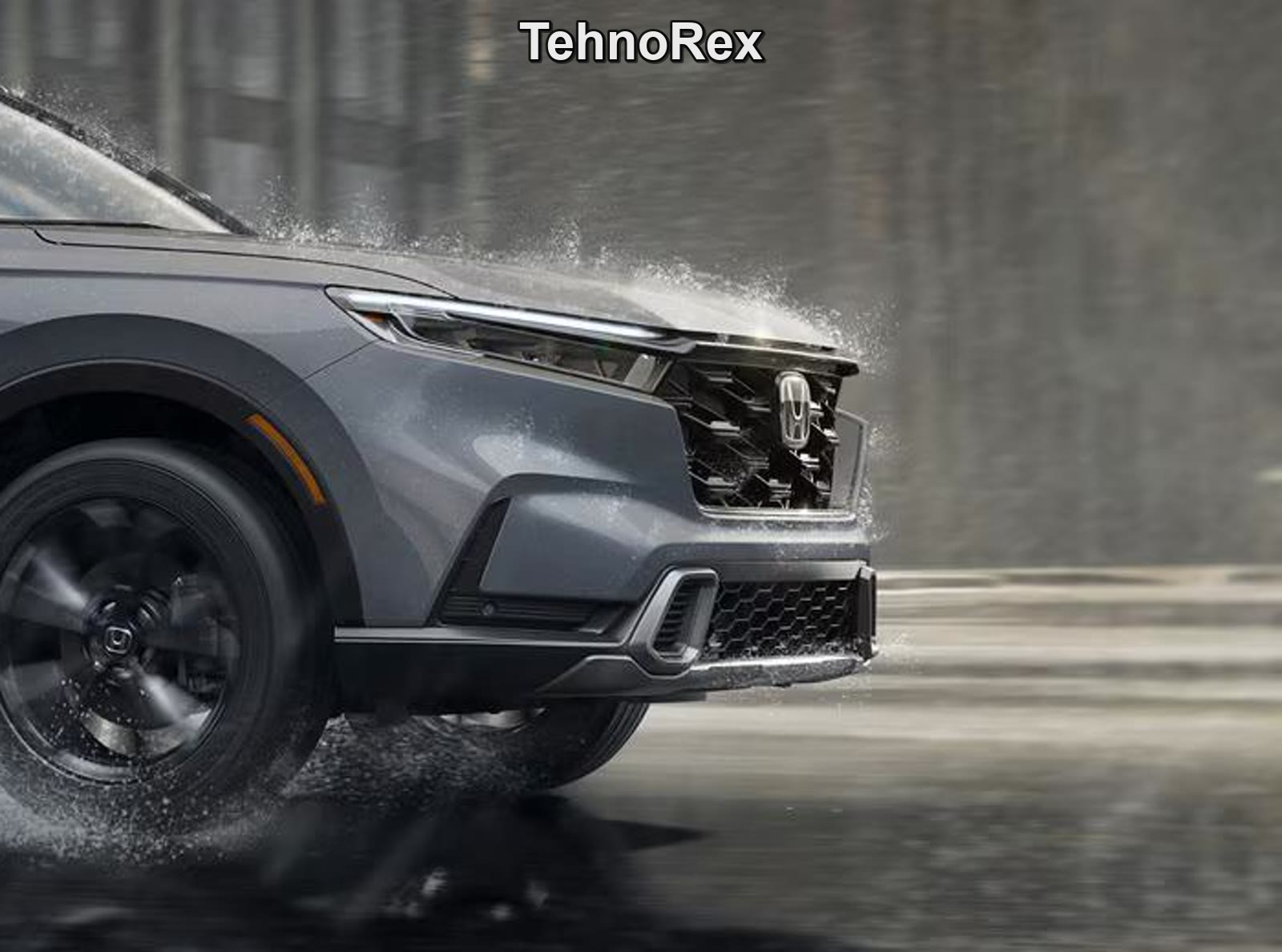 Задняя часть нового Honda CR-V