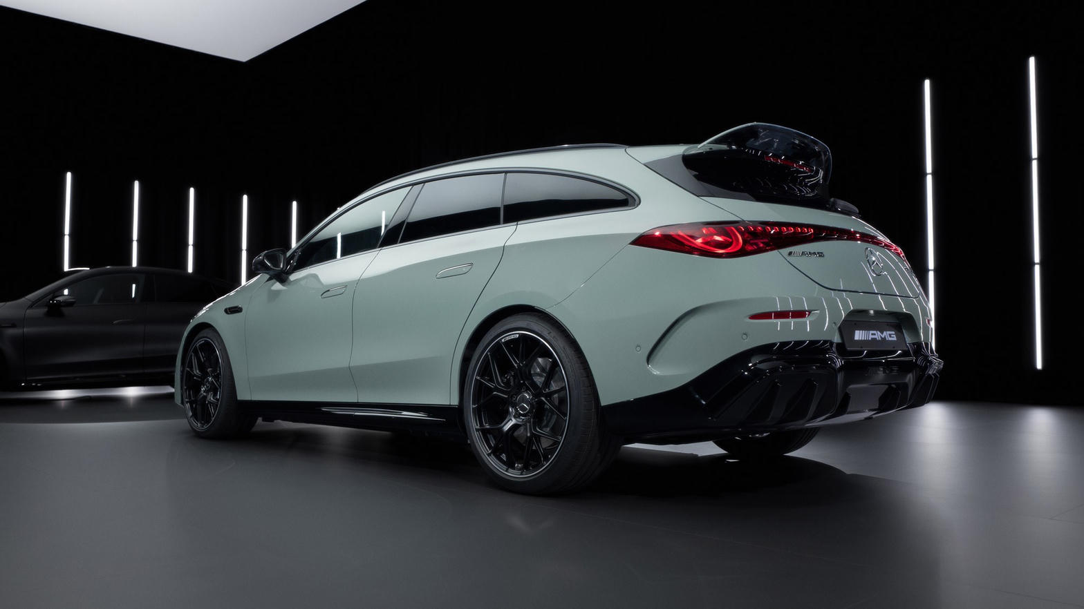 Mercedes-AMG CLA 45 Shooting Brake электро 2026 универсал официальное фото