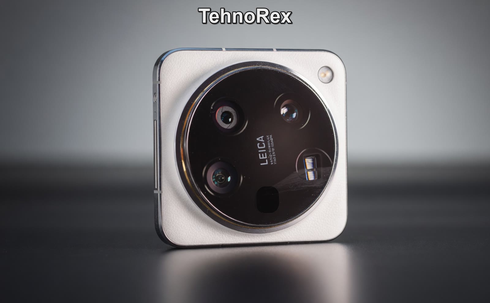 Тыльная панель Xiaomi 14 Ultra с блоком Leica