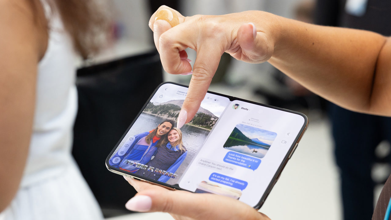 iPhone Duo: предзаказ и сроки поставки