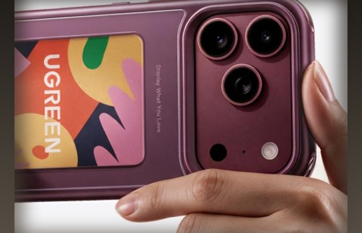 Ugreen Magic Ink Case 8.0: блок камеры и рамка вокруг экрана
