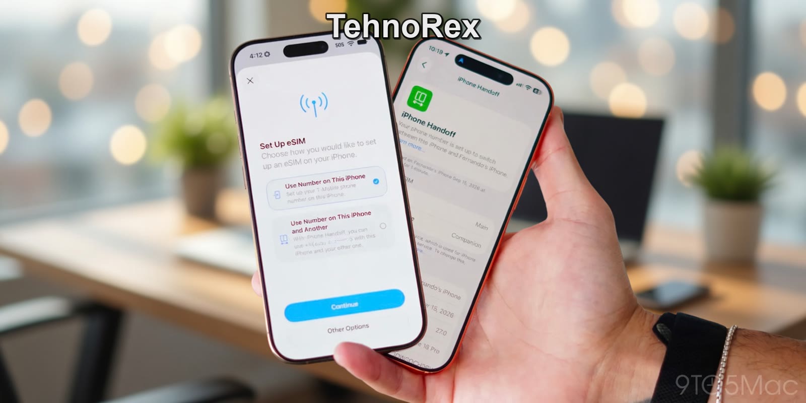 Два iPhone рядом на столе во время настройки