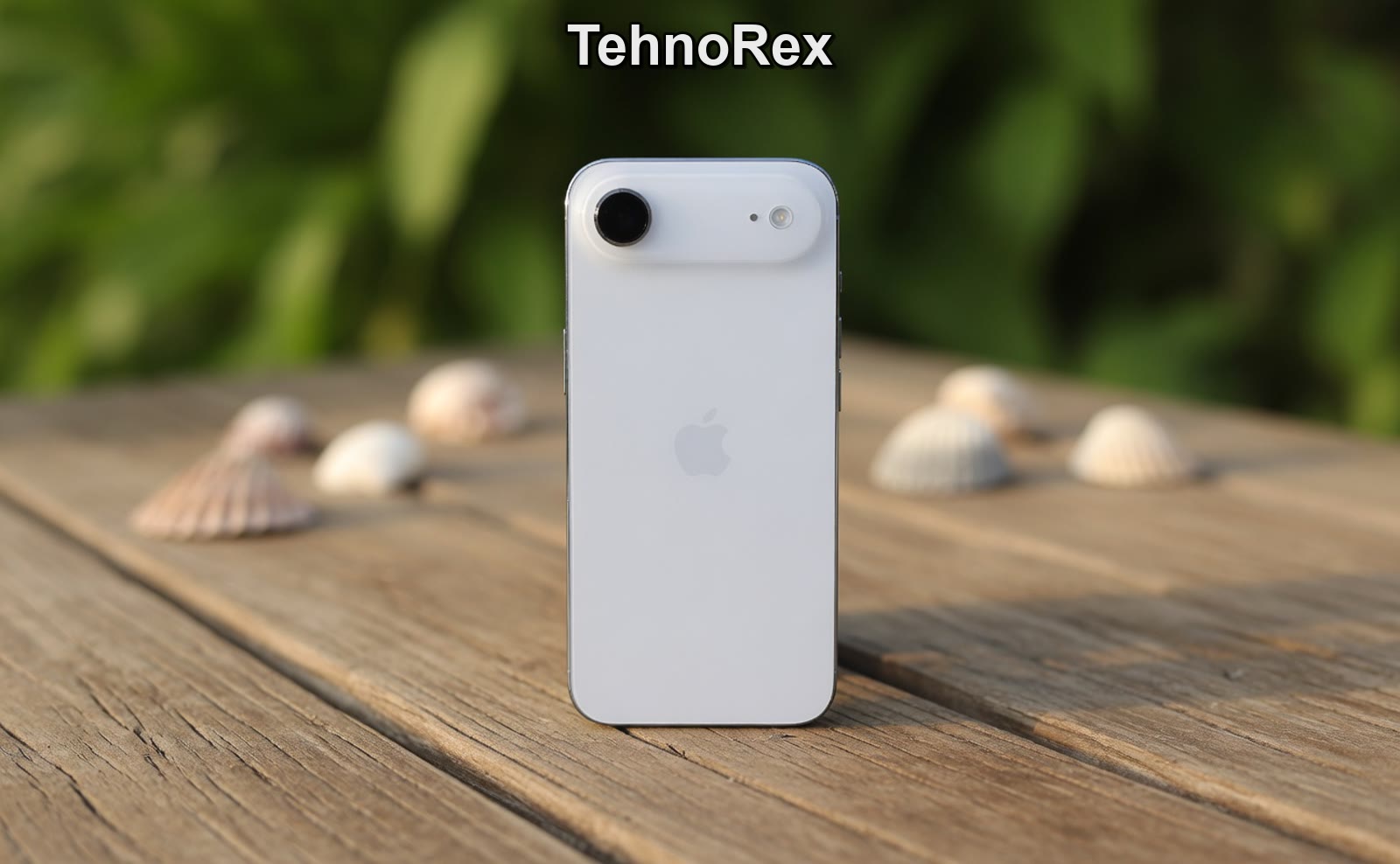 Задняя панель iPhone Air с одинарной камерой
