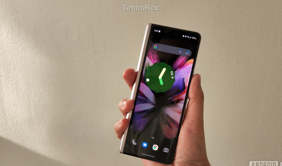 Samsung сняла с поддержки Galaxy Z Fold 3 и Flip 3: пришло время обновляться