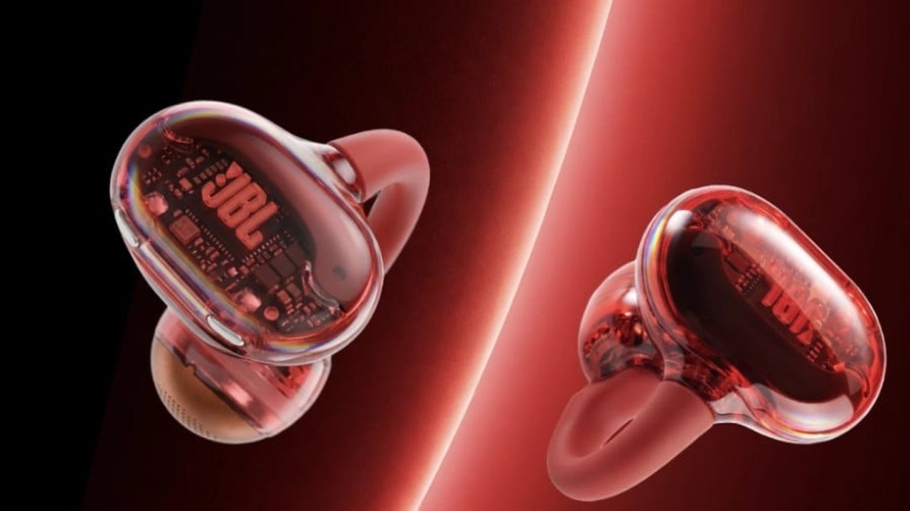 JBL Soundgear Clips в красной спецверсии: титановая мембрана