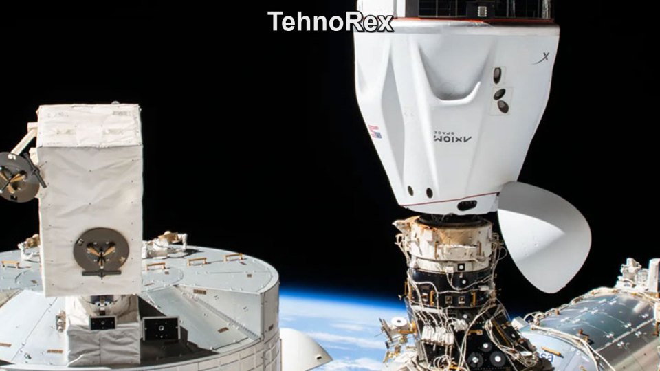 NASA докупила SpaceX три экипажа до 2030-го: $946 млн. Boeing до того года лучше не ждать