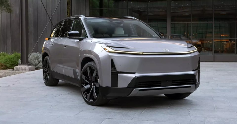 Toyota Highlander EV задерживается: электрический кроссовер выйдет не раньше 2027 года