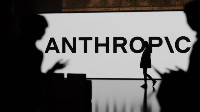 «Они играют с нашими жизнями»: исследователь Anthropic уволился и обвинил ИИ-компании в безответственной гонке к суперинтеллекту