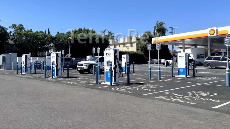 EVgo открыла крупнейшую в Лос-Анджелесе зарядку без Tesla — и не забыла CHAdeMO