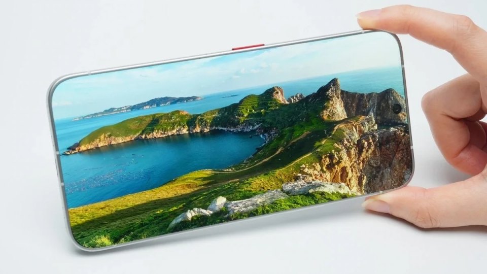 TECNO спрятала рамку под экран: как устроен безрамочный концепт
