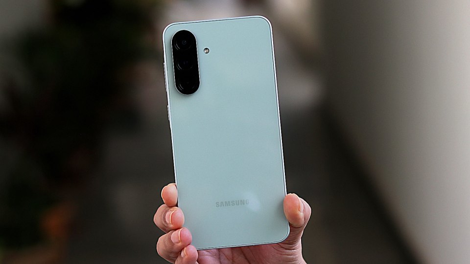 Galaxy A56 получил AirDrop: One UI 9 добавила передачу файлов