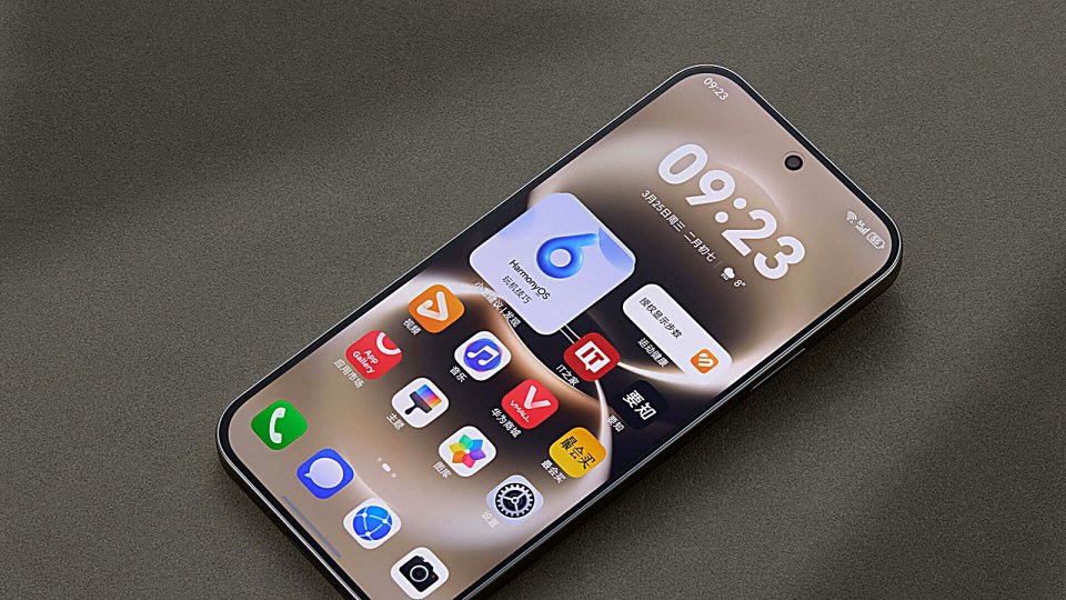 Huawei Enjoy 100 Pro Max: 8800 мА·ч и спутниковая связь в среднем классе