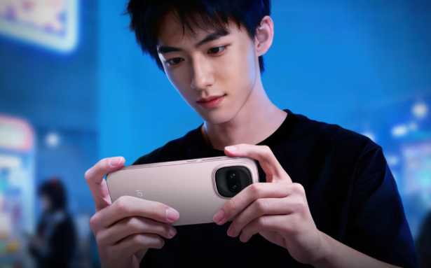 iQOO Z11 официально: 165 Гц экран и батарея 9020 мАч — как вам такой аппетит? iQOO Z11 официально: 165 Гц экран и батарея 9020 мАч